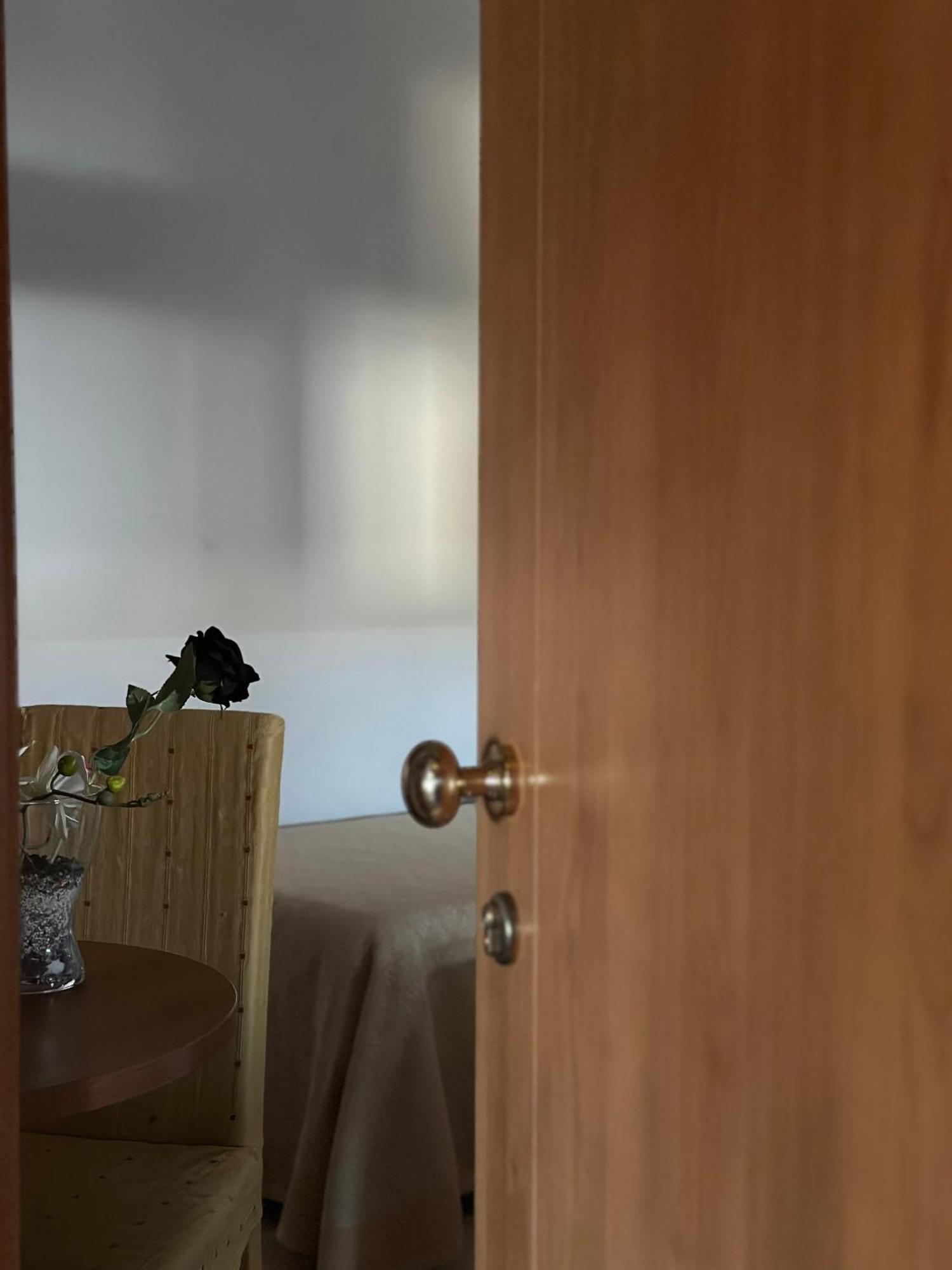 Hotel Il Giardino Degli Aranci نولا المظهر الخارجي الصورة