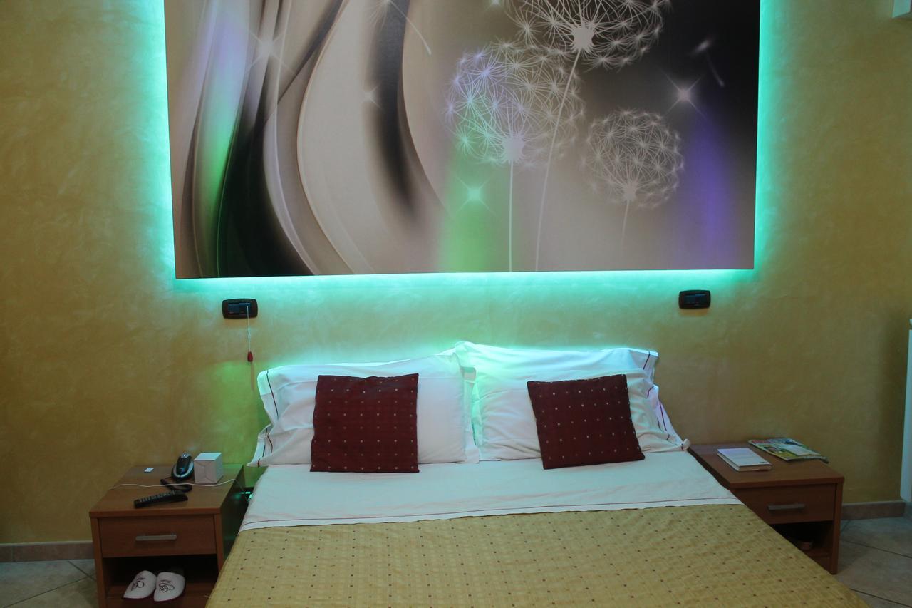 Hotel Il Giardino Degli Aranci نولا المظهر الخارجي الصورة