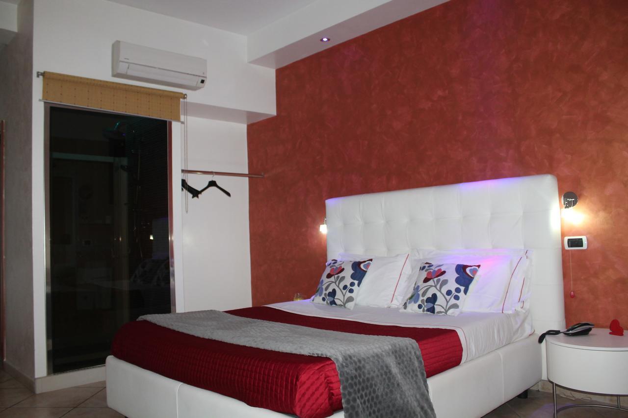 Hotel Il Giardino Degli Aranci نولا المظهر الخارجي الصورة