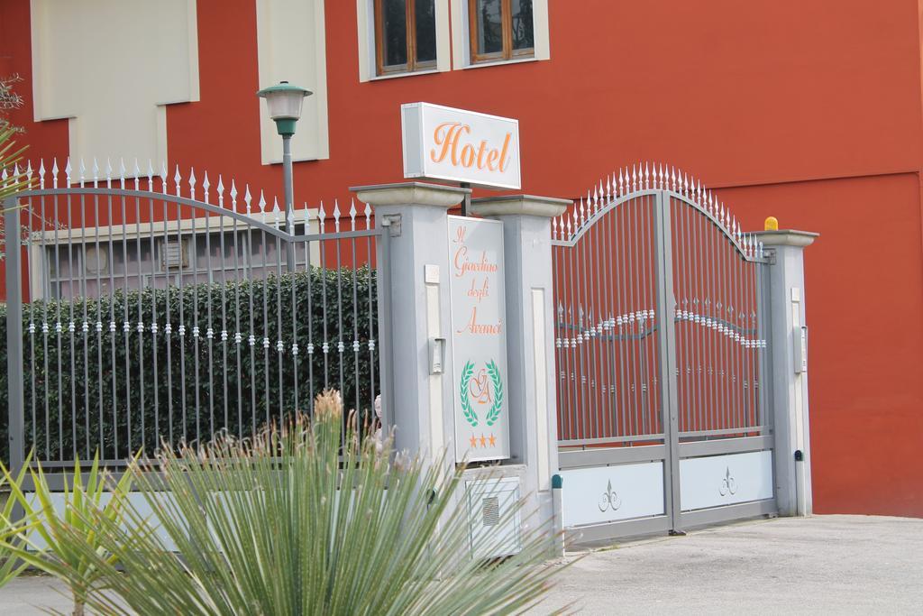 Hotel Il Giardino Degli Aranci نولا المظهر الخارجي الصورة